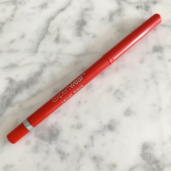 New Maybelline Retractable 151 Velvet Black Eyeliner With Sharpener-Uncarded - Picture 3 of 3